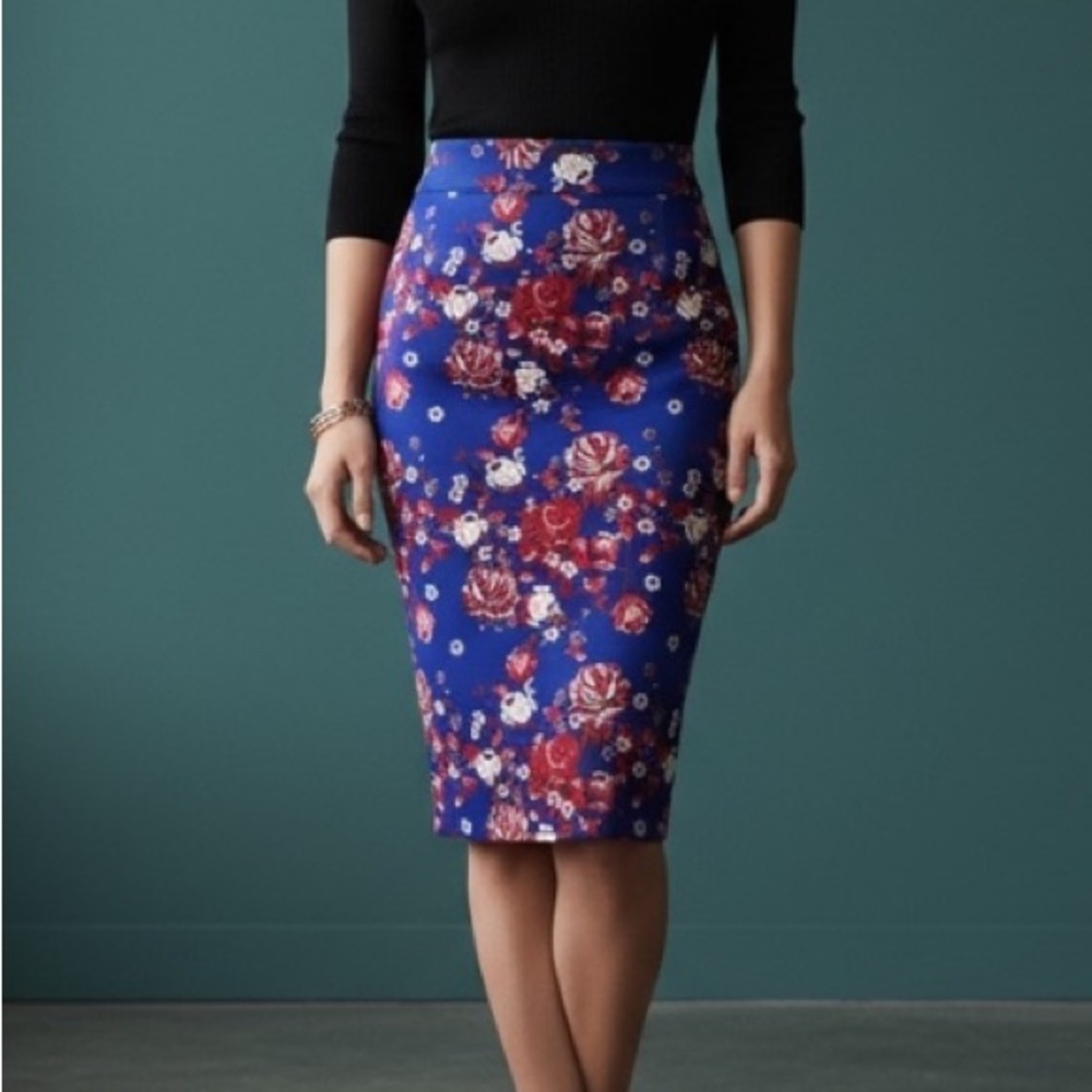 🦋 Boulee Rose Print Monica Pencil Skirt - Picture 3 of 14